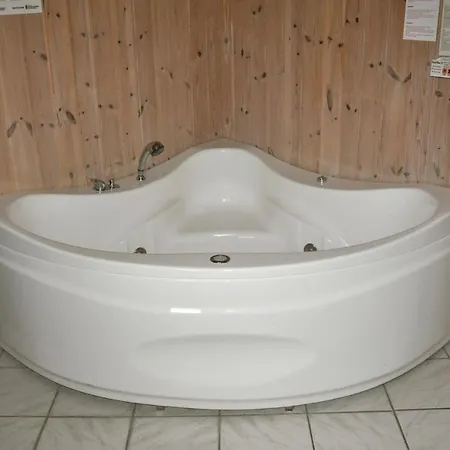 Beautiful In Middelfart With Sauna ミゼルファート